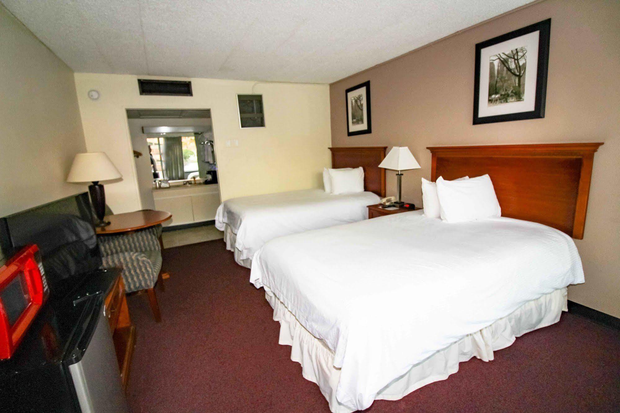 Newburgh Inn Экстерьер фото